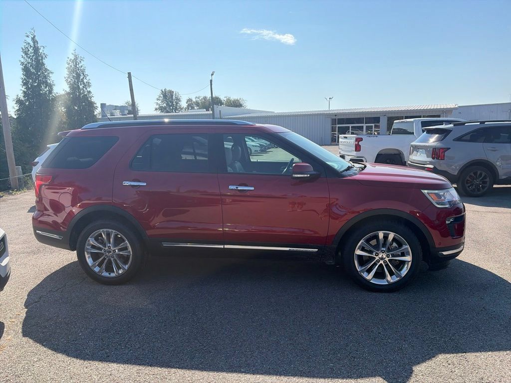 Used 2018 Ford Explorer Limited w/ Equipment Group 301A FWD image 6