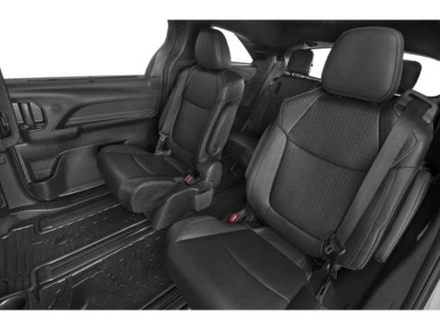New 2026 Toyota Sienna XLE Woodland Edition AWD/4WD image 15