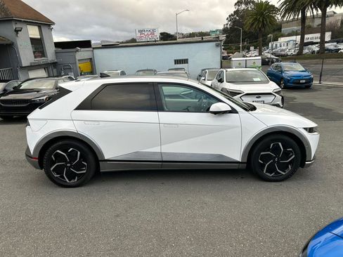 Used 2024 Hyundai Ioniq 5 Limited image 4