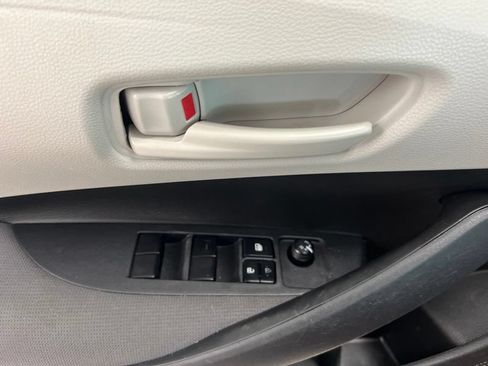 Used 2023 Toyota Corolla LE FWD image 19