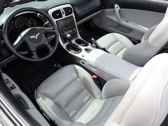 Used 2005 Chevrolet Corvette Convertible w/ Preferred Equipment Group RWD image 8