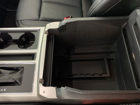 Used 2019 Ford F150 Lariat w/ Equipment Group 502A Luxury image 29