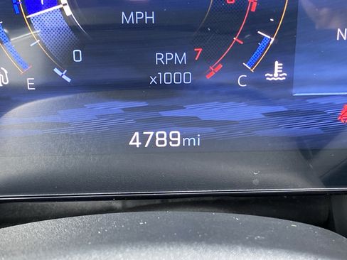 Used 2026 Chevrolet Equinox LT FWD image 23