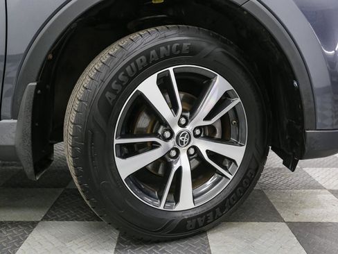 Used 2017 Toyota RAV4 XLE image 14