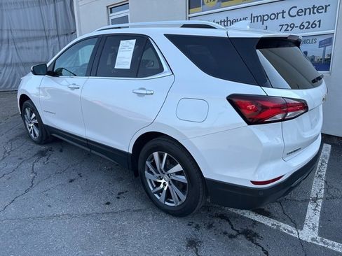 Used 2022 Chevrolet Equinox Premier image 3