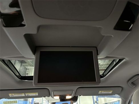 Certified 2022 Honda Pilot Touring image 23