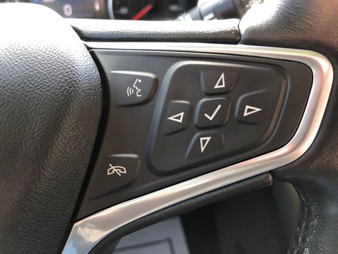 Used 2022 Chevrolet Equinox LT w/ Driver Convenience Package image 30