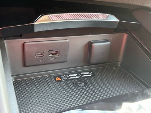 New 2025 Buick Envision Sport Touring image 10