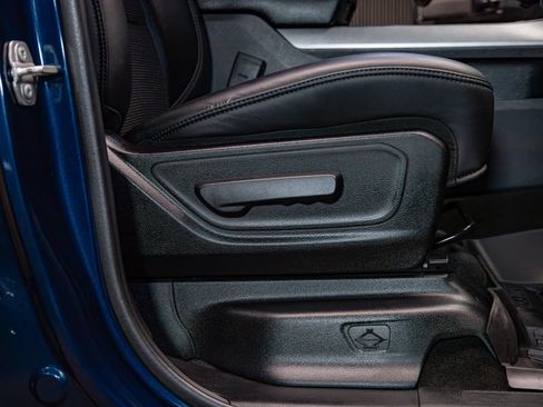 Used 2020 RAM 1500 Big Horn w/ Built-to-serve Edition AWD/4WD image 16