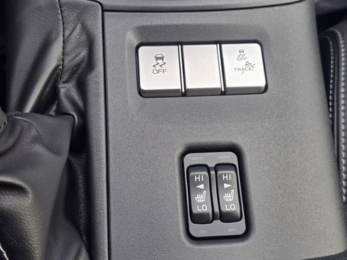Used 2023 Toyota GR86 Premium w/ ALL Weather Mat Package (TMS) RWD image 42