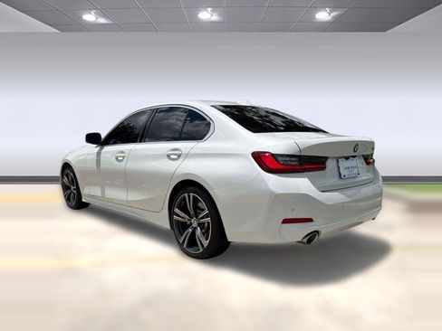 Used 2024 BMW 330i Sedan w/ Premium Package RWD image 3