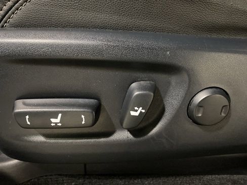 Used 2020 Toyota 4Runner SR5 Premium image 29