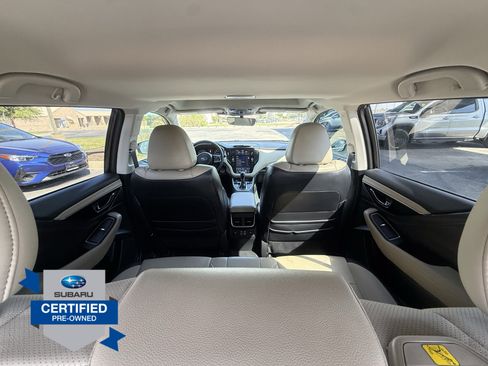 Used 2025 Subaru Outback Limited AWD/4WD image 11