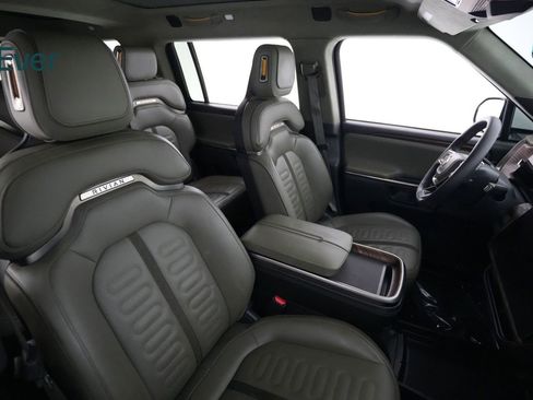 Used 2024 Rivian R1S Adventure AWD/4WD image 23