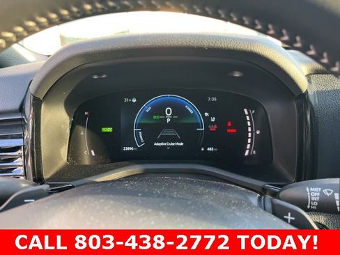 Used 2025 Toyota Camry SE w/ Convenience Package image 20