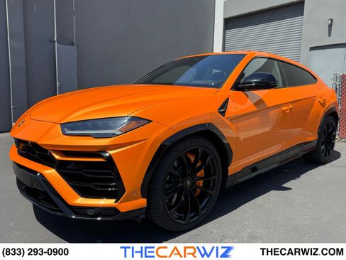Used 2022 Lamborghini Urus image 1