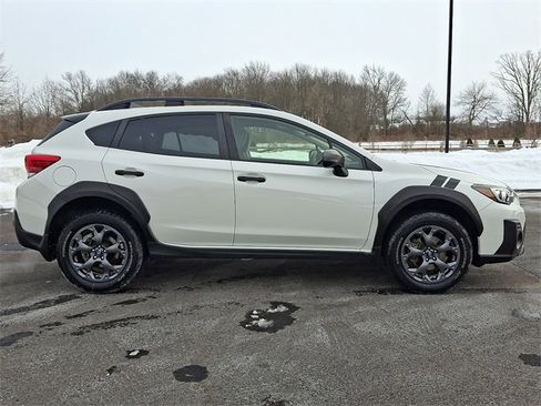 Used 2022 Subaru Crosstrek 2.5i Sport w/ Moonroof Package image 8