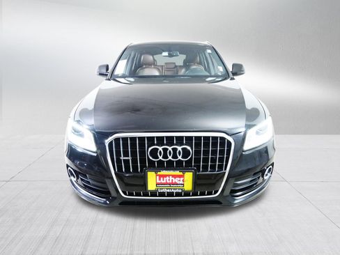 Used 2017 Audi Q5 2.0T Premium Plus w/ Technology Package AWD/4WD image 2