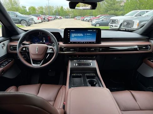 New 2026 Lincoln Aviator Reserve AWD/4WD image 17