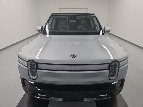 Used 2024 Rivian R1S Adventure AWD/4WD image 8