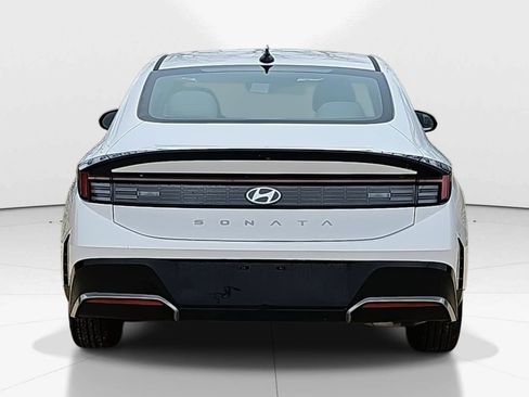 Used 2025 Hyundai Sonata SEL image 6