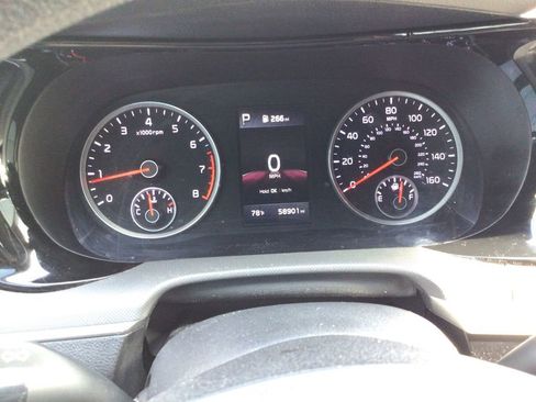 Used 2022 Kia K5 LXS image 12