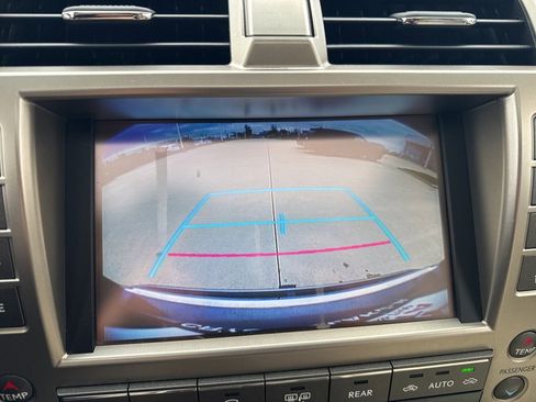 Used 2018 Lexus GX 460 Premium w/ Premium Package image 14