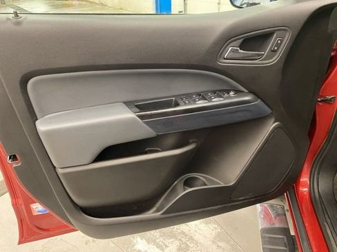 Used 2016 Chevrolet Colorado Z71 AWD/4WD image 24