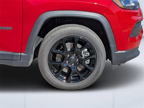 Used 2026 Jeep Compass Latitude w/ Quick Order Package 29K image 11