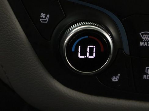 Used 2020 Chevrolet Equinox Premier FWD image 57