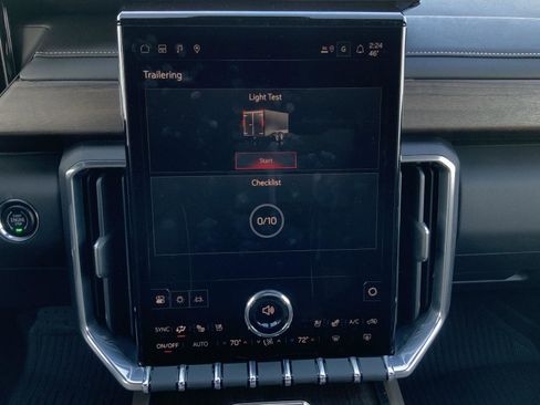 New 2026 GMC Acadia Denali Ultimate w/ LPO, Floor Liner Package image 43