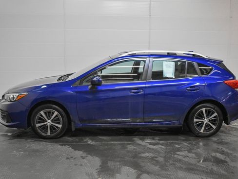 Used 2023 Subaru Impreza Premium image 4