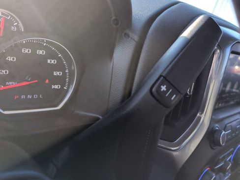 Used 2020 Chevrolet Silverado 1500 LT Trail Boss w/ Midnight Edition image 15