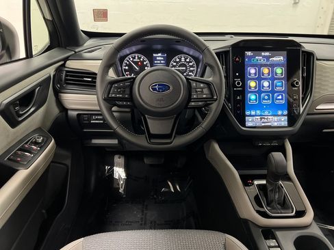 Used 2025 Subaru Forester Premium AWD/4WD image 13