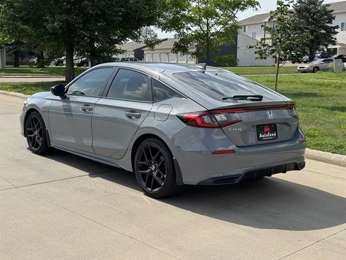 Used 2025 Honda Civic Sport image 7