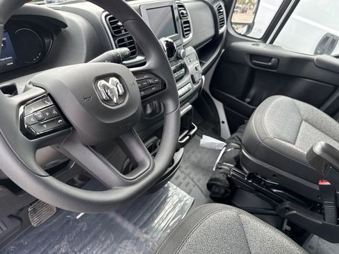 New 2026 RAM ProMaster 2500 w/ Quick Order Package 22G SLT image 9