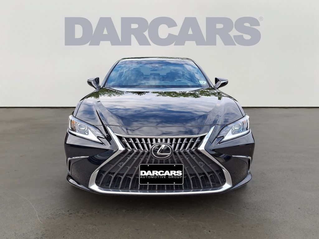 Used 2024 Lexus ES 300h w/ Premium Package FWD image 2