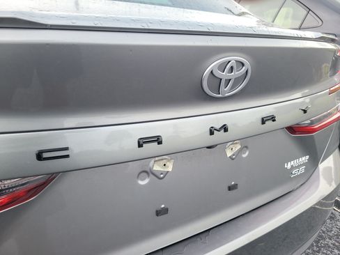 Used 2025 Toyota Camry SE w/ Convenience Package FWD image 11