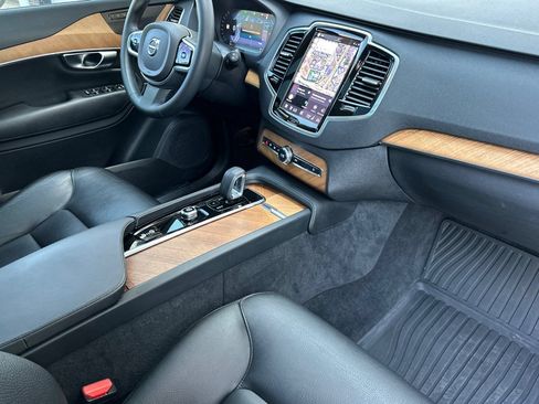 Used 2023 Volvo XC90 T8 Plus w/ Protection Package Premier AWD/4WD image 17