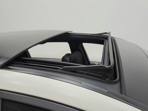 Used 2020 Mercedes-Benz S 560 Sedan image 19