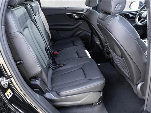 New 2026 Audi Q7 3.0T Premium Plus AWD/4WD image 24