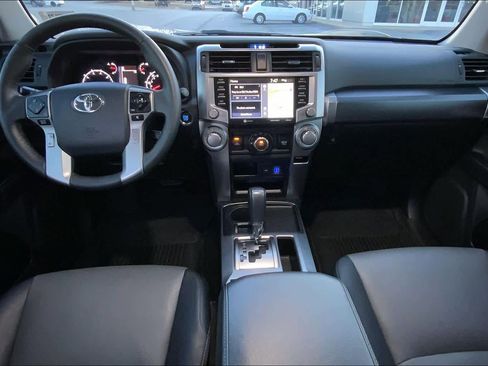 Used 2022 Toyota 4Runner SR5 Premium image 15