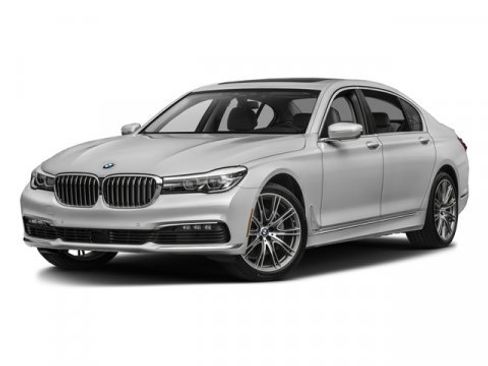 Used 2018 BMW 740i image 1