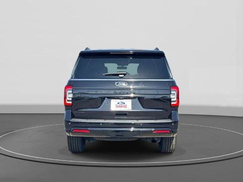 Certified 2022 Ford Expedition Limited image 6