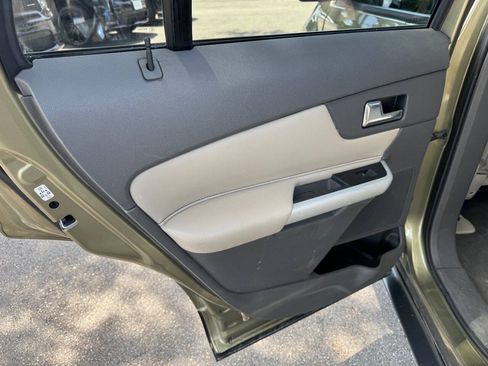 Used 2013 Ford Edge SEL FWD image 39