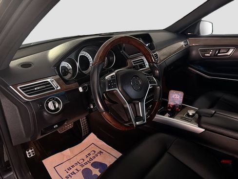 Used 2015 Mercedes-Benz E 350 4MATIC Wagon image 9