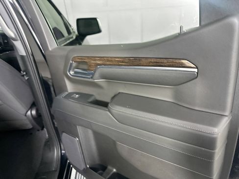 Used 2024 GMC Sierra 1500 Elevation image 29
