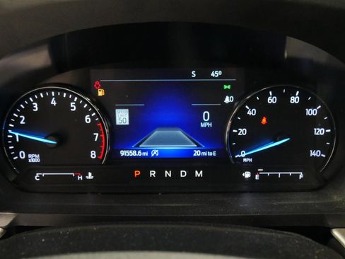 Used 2020 Ford Explorer XLT w/ Equipment Group 202A image 10