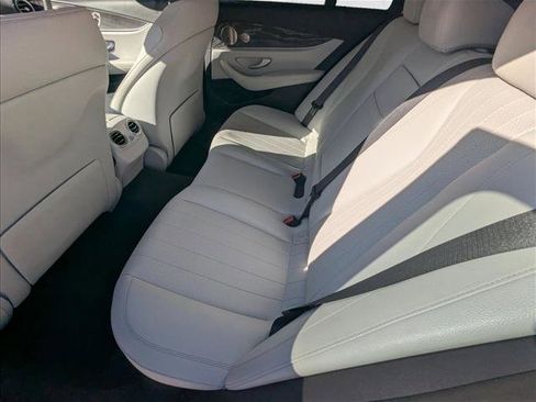 Used 2022 Mercedes-Benz E 350 Sedan image 20