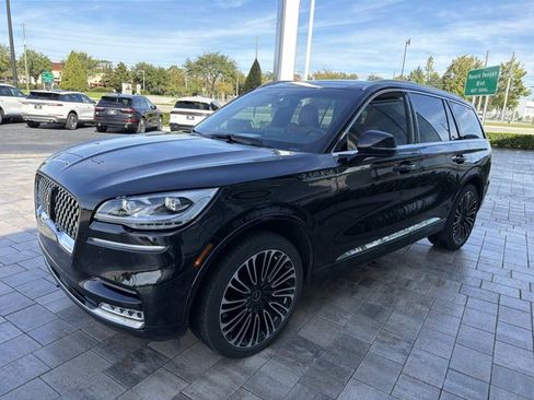 Used 2023 Lincoln Aviator Black Label AWD/4WD image 6